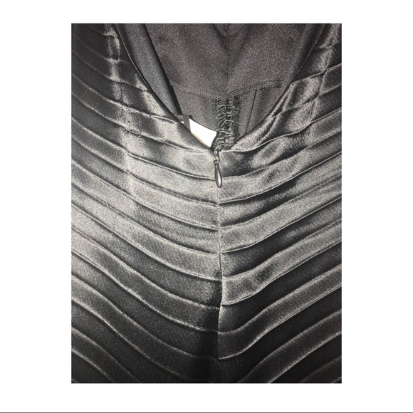 Nicole Bakti Black Pleated Gown - Picture 6 of 8